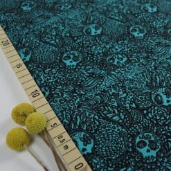Bio Jersey Motiv Tangle Skulls In Türkis Von Stoffonkel