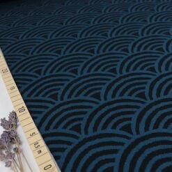 Bio Kuschel-Jacquard Regenbogen In Schwarz Blau Von Stoffonkel