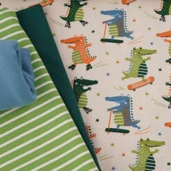 Bio Jersey Motiv Crocs On Wheels Von Stoffonkel In Macadamia -TextilKreativ Verkaufsgeschäft Crocs on wheels von Stoffonkel in 1117 3