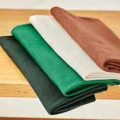 Neva 2x1 Lyocell Bündchen Gerippt In Deep Green Von Meet MILK 6 Neva 2x1 Lyocell Bündchen Gerippt In Deep Green Von Meet MILK -TextilKreativ Verkaufsgeschäft Lyocell Buendchen gerippt in Deep Green 2227 2