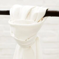 SOFT STRETCH TWILL In Bright White Von Meet Milk