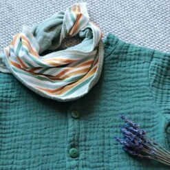 Bio Jersey Stoff Weiß Mit Streifen In Pastellgrün Und Ocker Als Ringeljersey -TextilKreativ Verkaufsgeschäft Streifen in pastellgruen und ocker als 1706 5