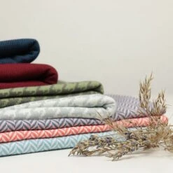 Bio Strickjacquard Fischgrät Koralle Von Stoffonkel -TextilKreativ Verkaufsgeschäft koralle von Stoffonkel Bio Strickjacquard Fischgraet 796 3